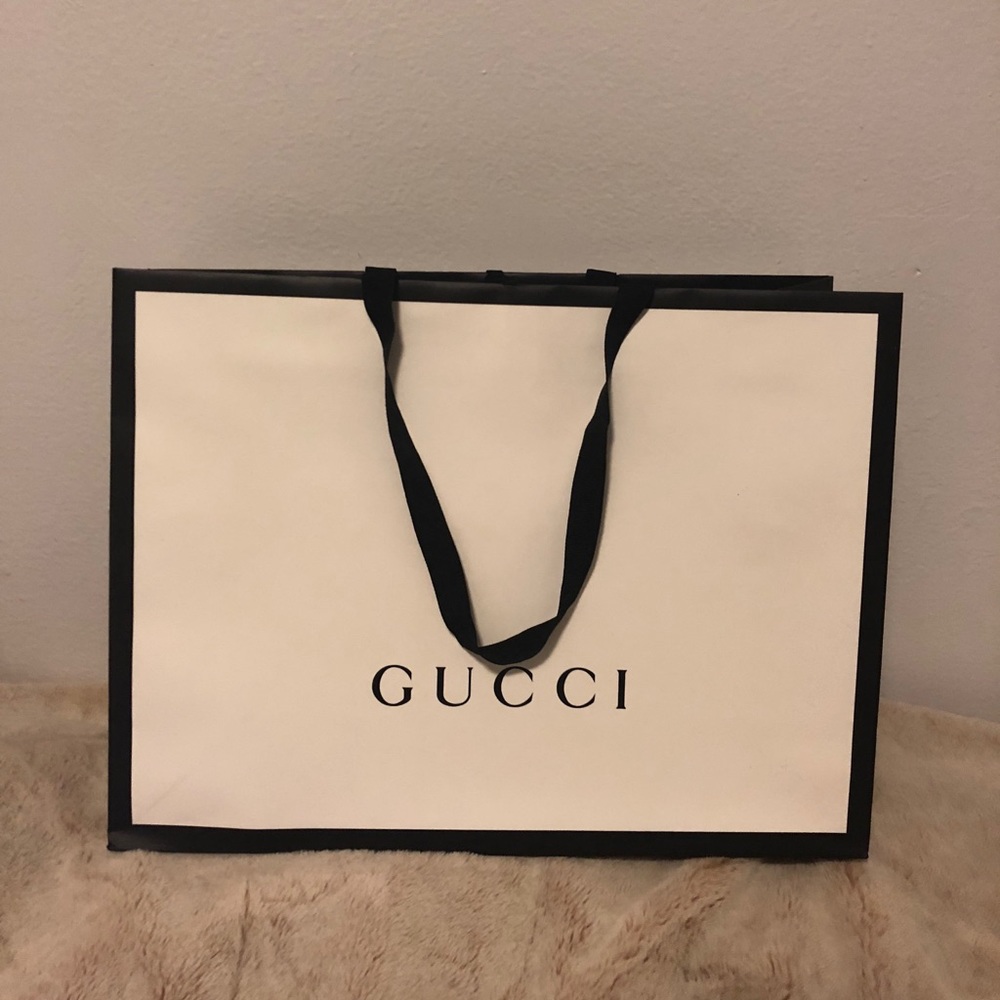 SOLD Large Gucci paper gift bag